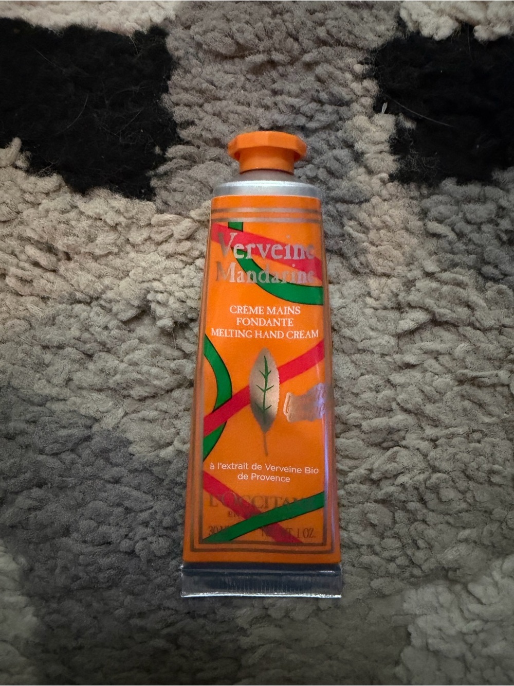 L'Occitane Verveine Mandarine Melting Hand Cream - Orange